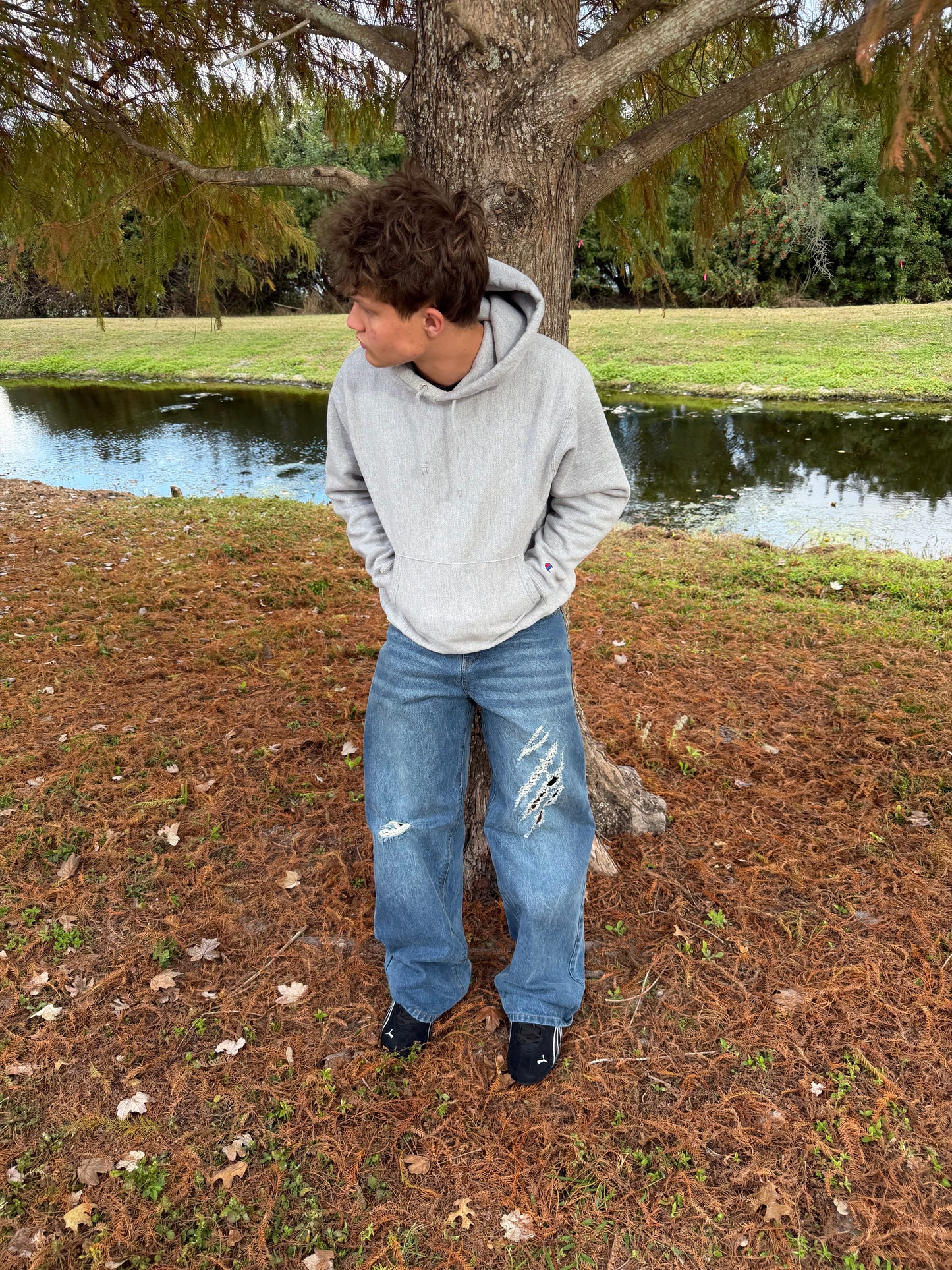 Ultra Baggy Clawed Light Wash