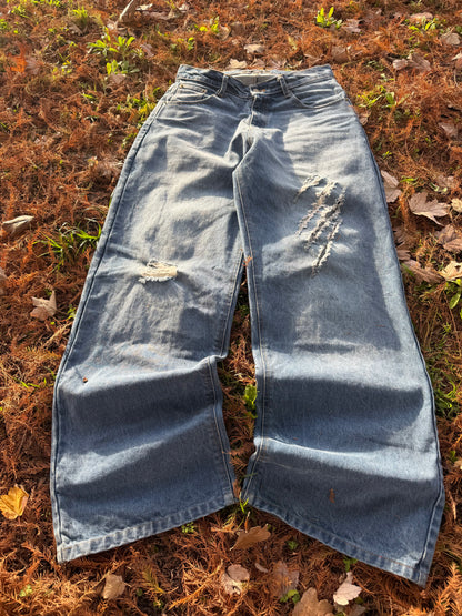 Ultra Baggy Clawed Light Wash